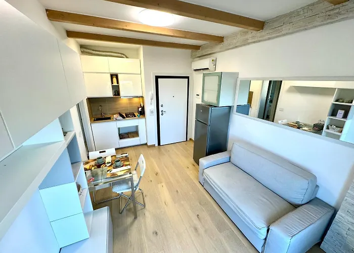 Chanel 아파트 리미니